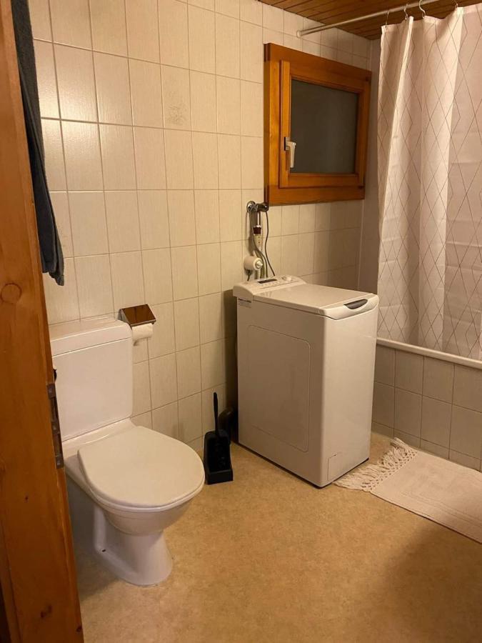 Schoene Ferienwohnung Mit Seeblick Thun Exterior photo