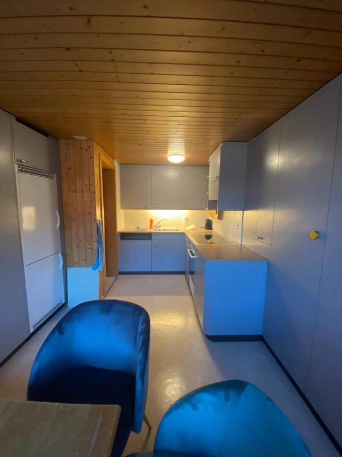 Schoene Ferienwohnung Mit Seeblick Thun Exterior photo