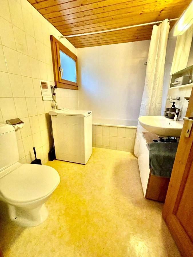 Schoene Ferienwohnung Mit Seeblick Thun Exterior photo